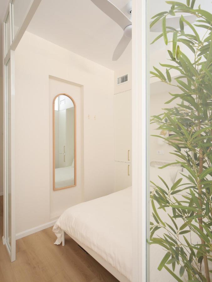 Staylish Studio Apartment In Malasana Madrid Esterno foto
