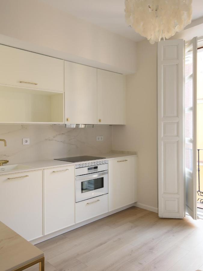 Staylish Studio Apartment In Malasana Madrid Esterno foto