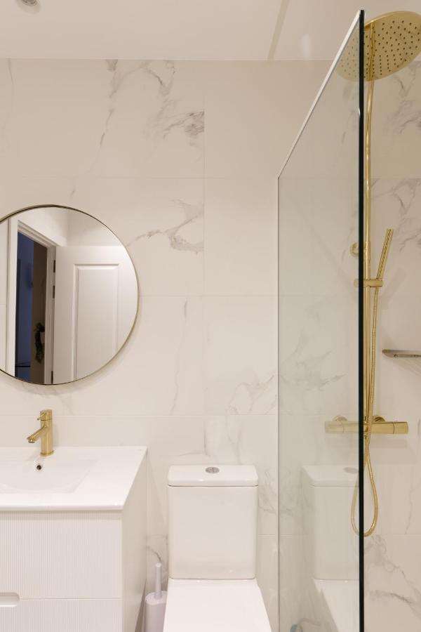 Staylish Studio Apartment In Malasana Madrid Esterno foto